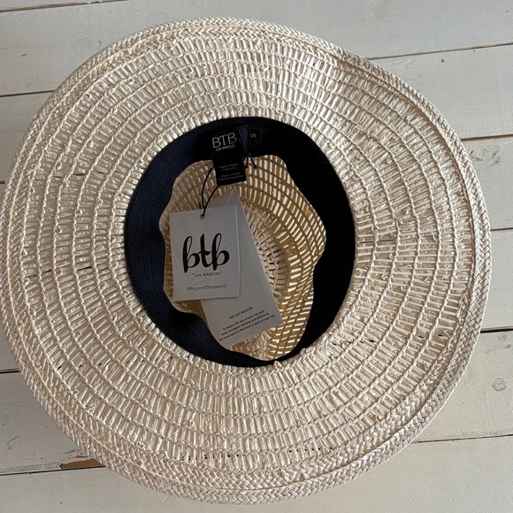 BTB Los Angeles Straw Hat, Small - Picture 2 of 7